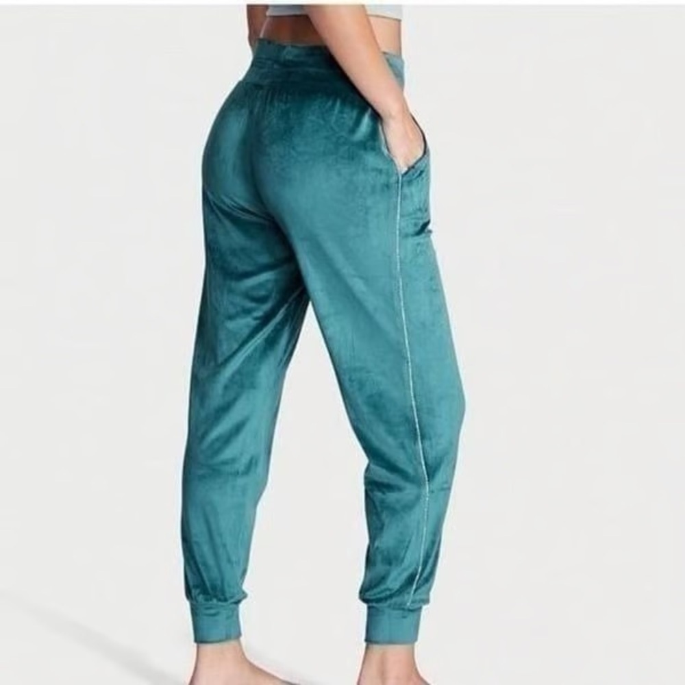 Victoria’s Secret Supersoft Velour diamonds Joggers Green XL